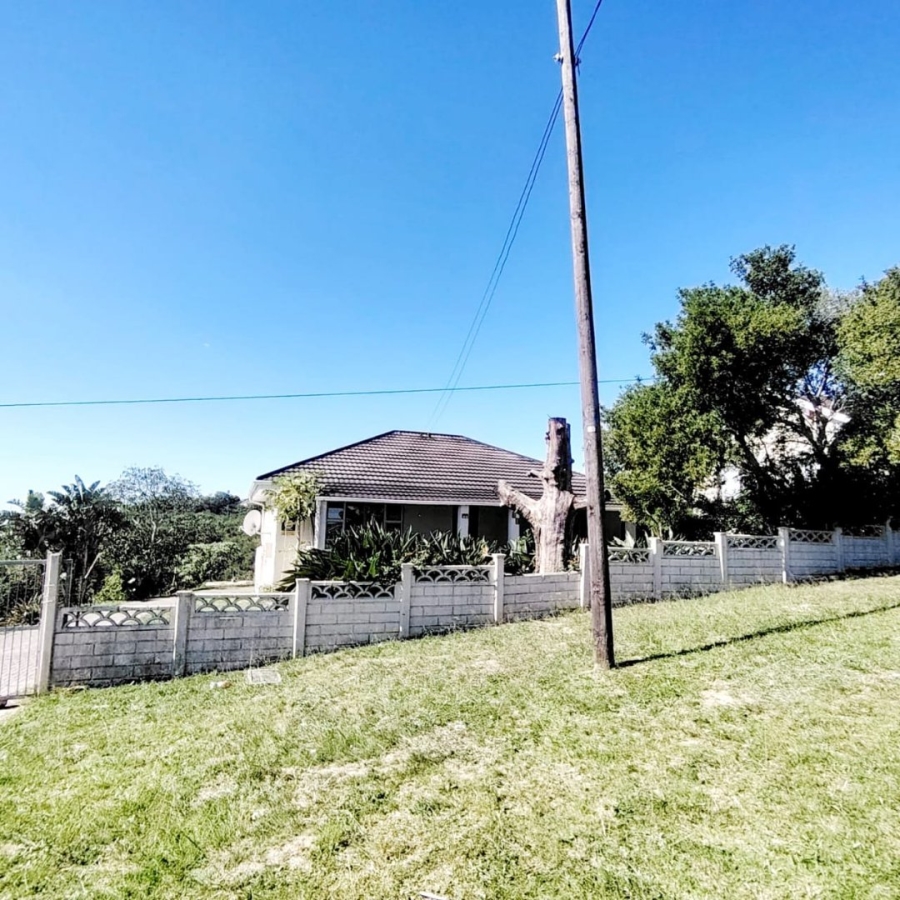 3 Bedroom Property for Sale in Summerpride Eastern Cape